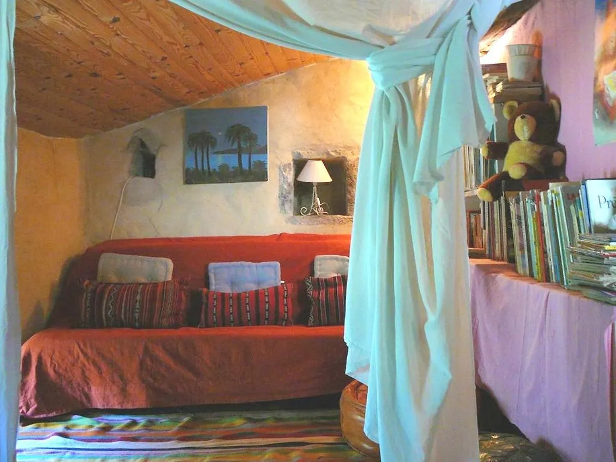 Maison Confortable En Pleine Nature Pres De Vesc Avec Jacuzzi Holiday home